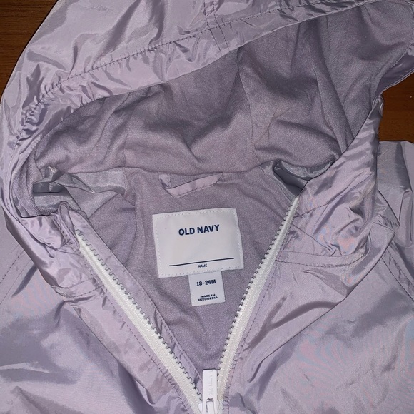 Old navy toddler rain jacket - Picture 3 of 3